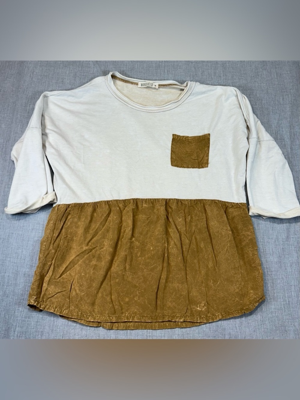 Wanderlust Two-Tone Peplum Top in Cream and Mustard Sz M